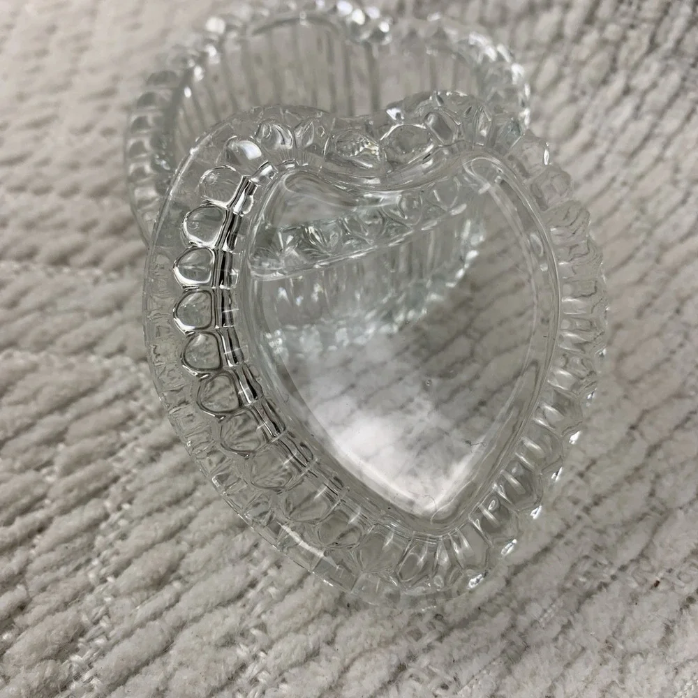Vintage-Homco Valentine Crystal Heart Shaped Trinket-Jewelry-Ring Box Beautiful!